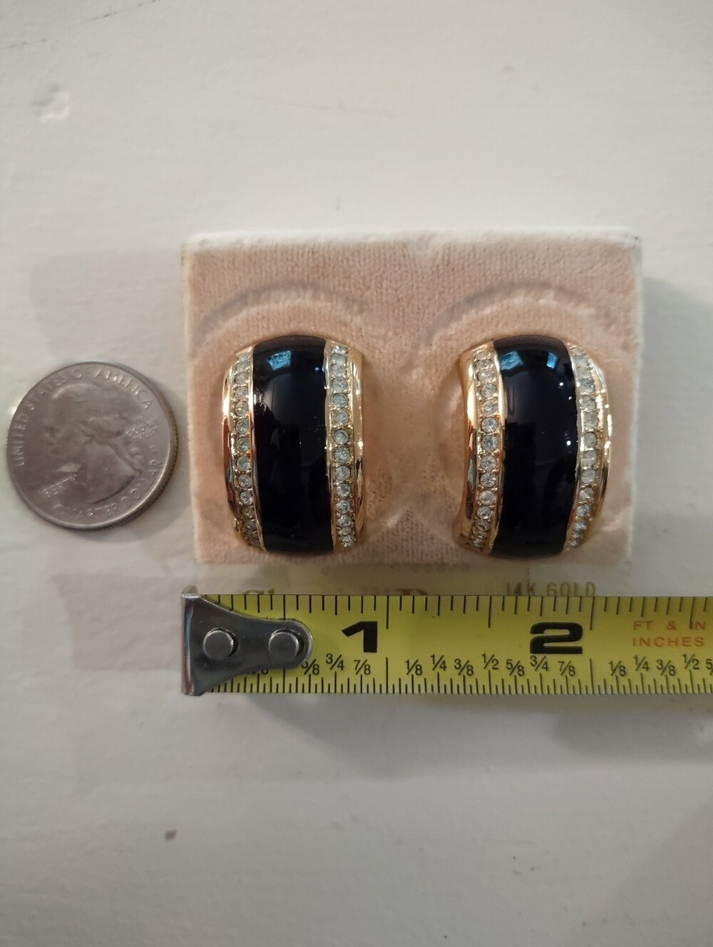 Christian Dior 14K Gold Post Half Hoop Black Enamel Earrings Vintage On Card - Picture 10 of 10